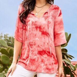 🆕 Suzanne Betro Tie Dye Tie Neck Smocked Tunic Blouse